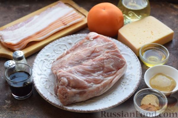 Мясной рулет с беконом, помидорами и сыром (в духовке)